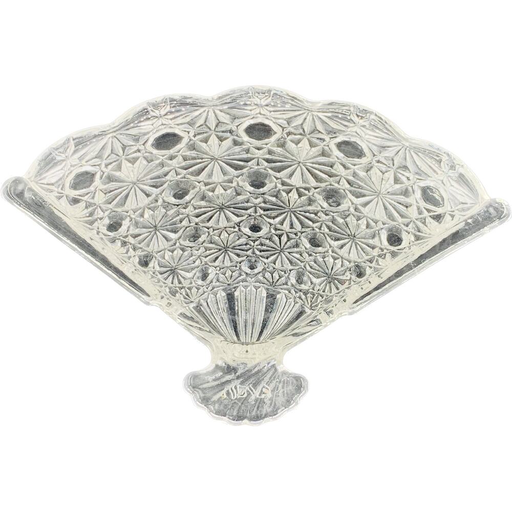 Avon Fan Dish Clear Glass Daisy Button Candy Trinket Soap Plate Pressed Crystal